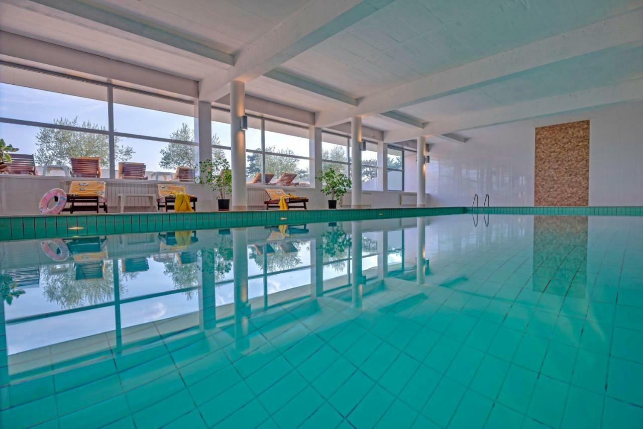 Kastel Pineta In Sveti Martin * Istrien Hotell Nedeščina Eksteriør bilde